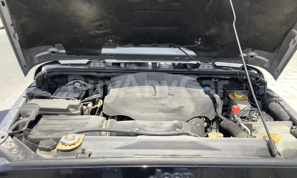 Vehicle photo 6