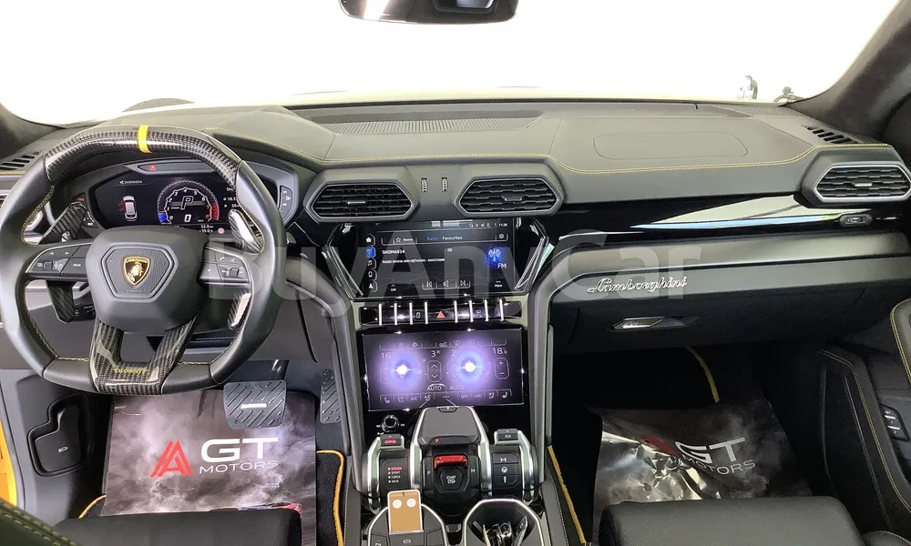 Vehicle photo 8