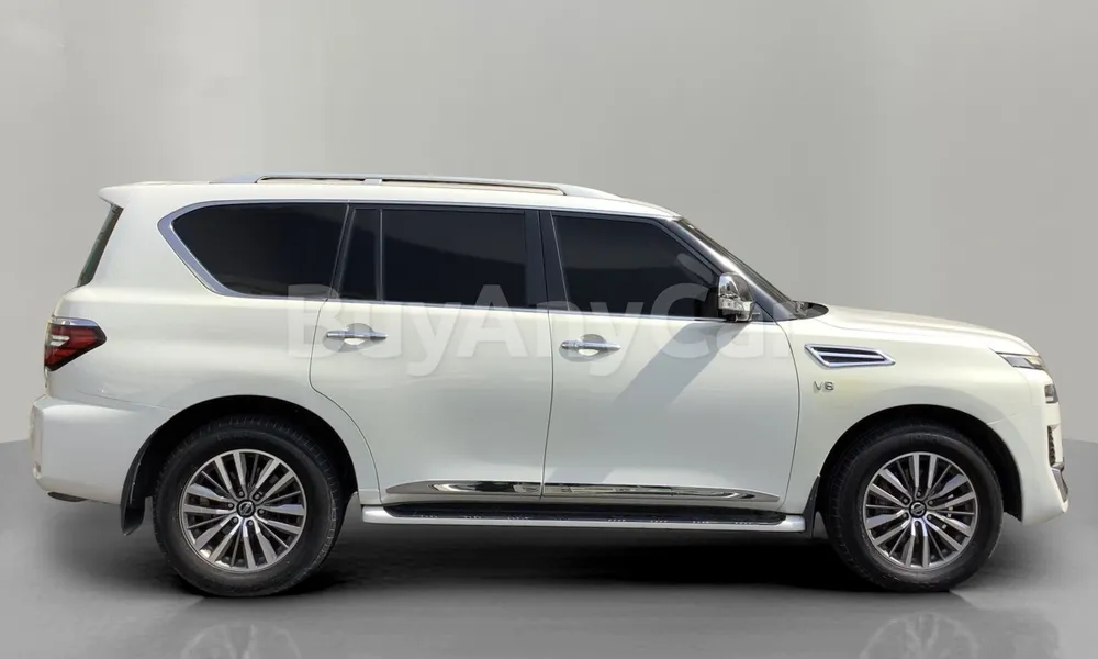 Vehicle photo 3