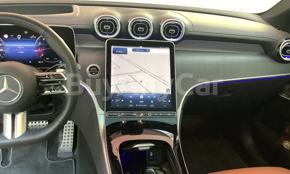 Vehicle photo 7