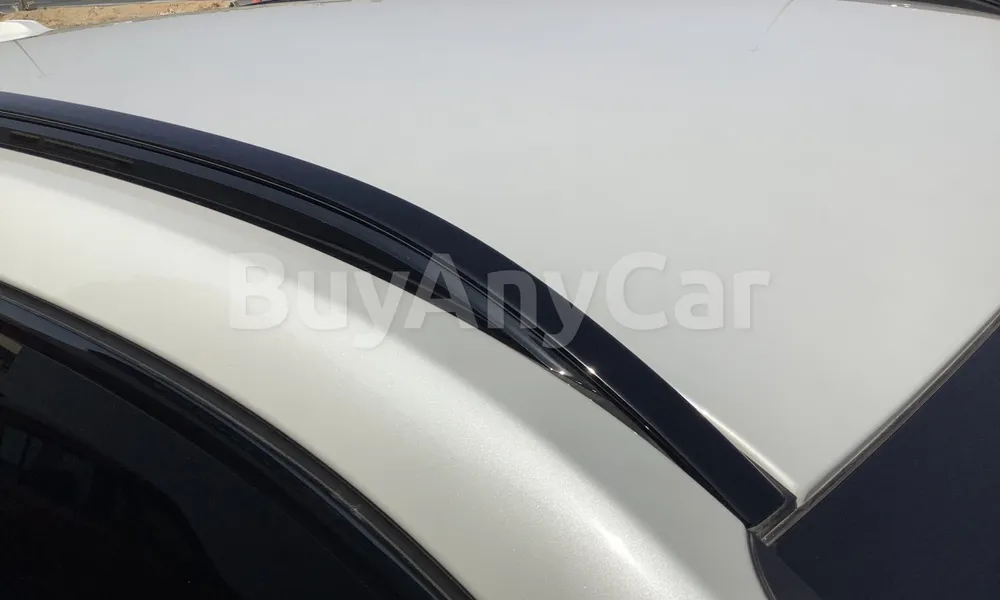 Vehicle photo 5