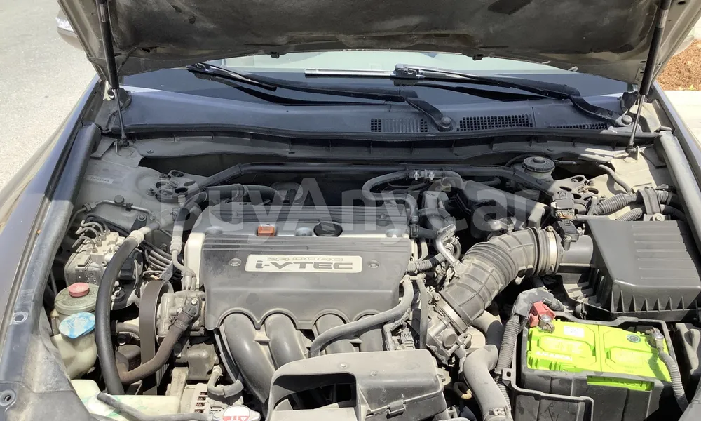 Vehicle photo 6