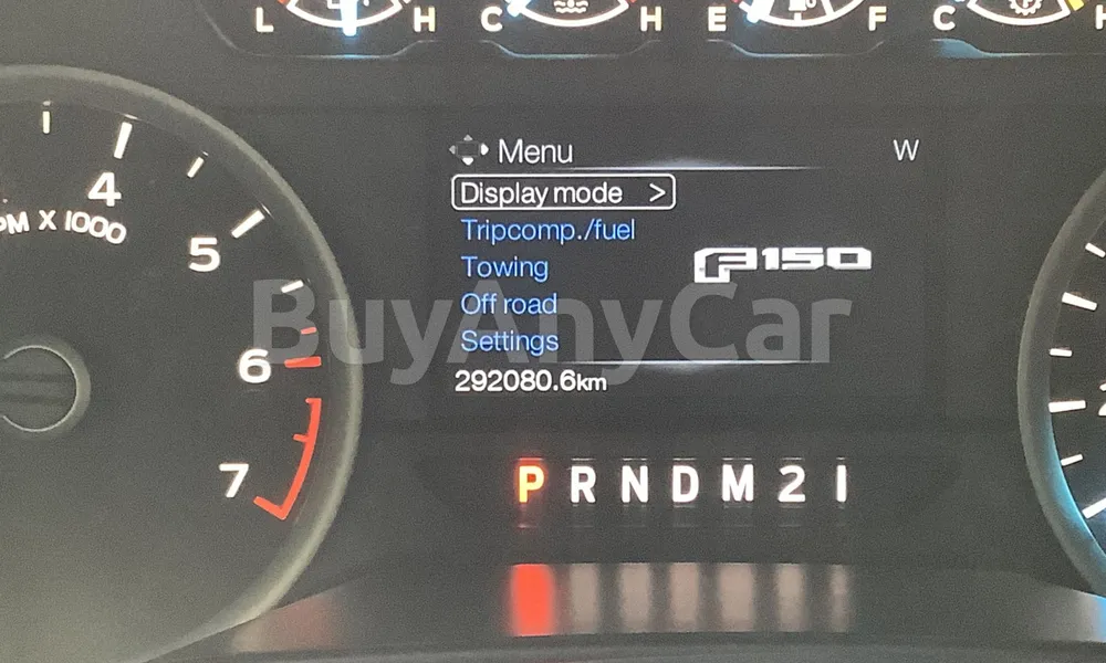 Vehicle photo 6