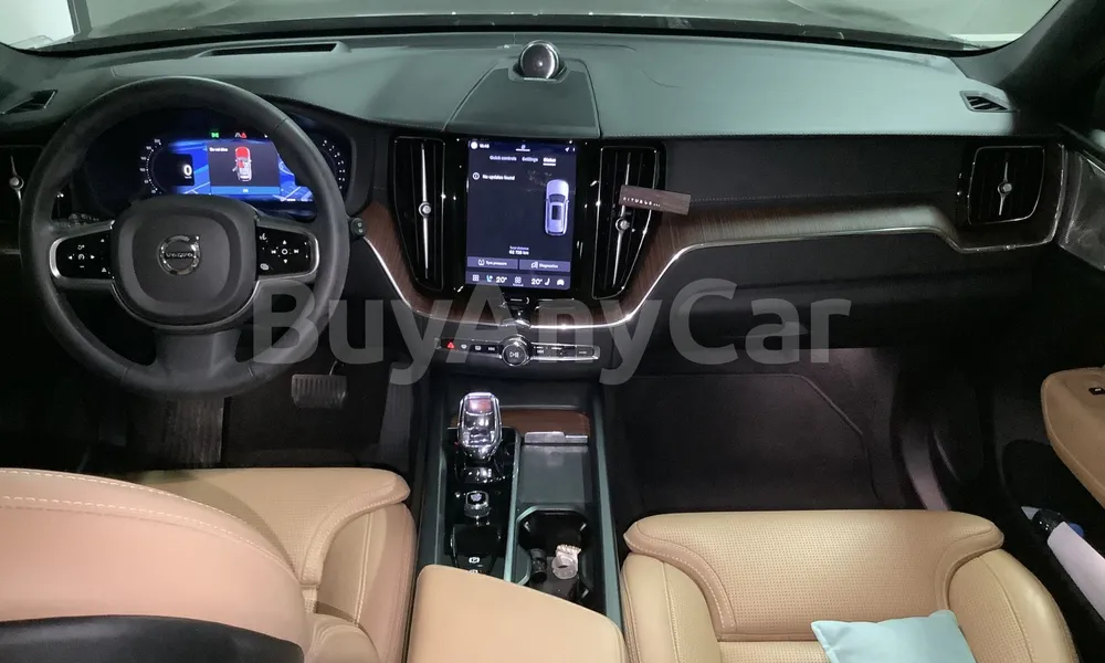 Vehicle photo 8