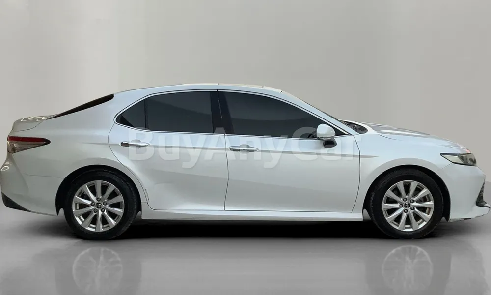 Vehicle photo 3