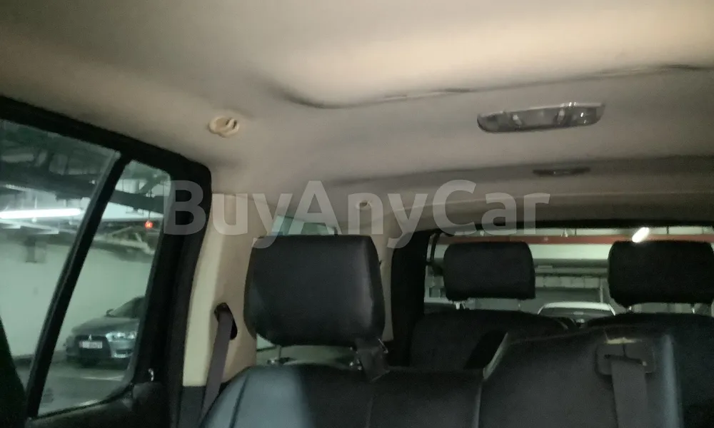 Vehicle photo 8
