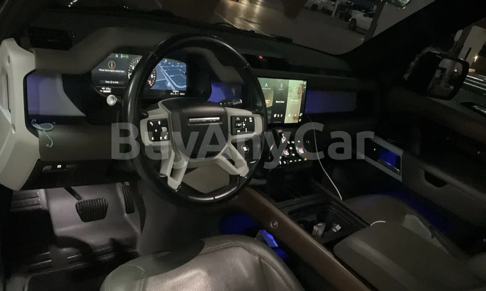 Vehicle photo 8
