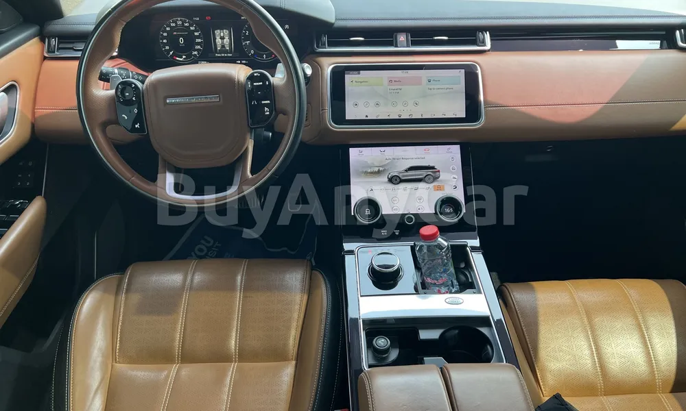 Vehicle photo 8