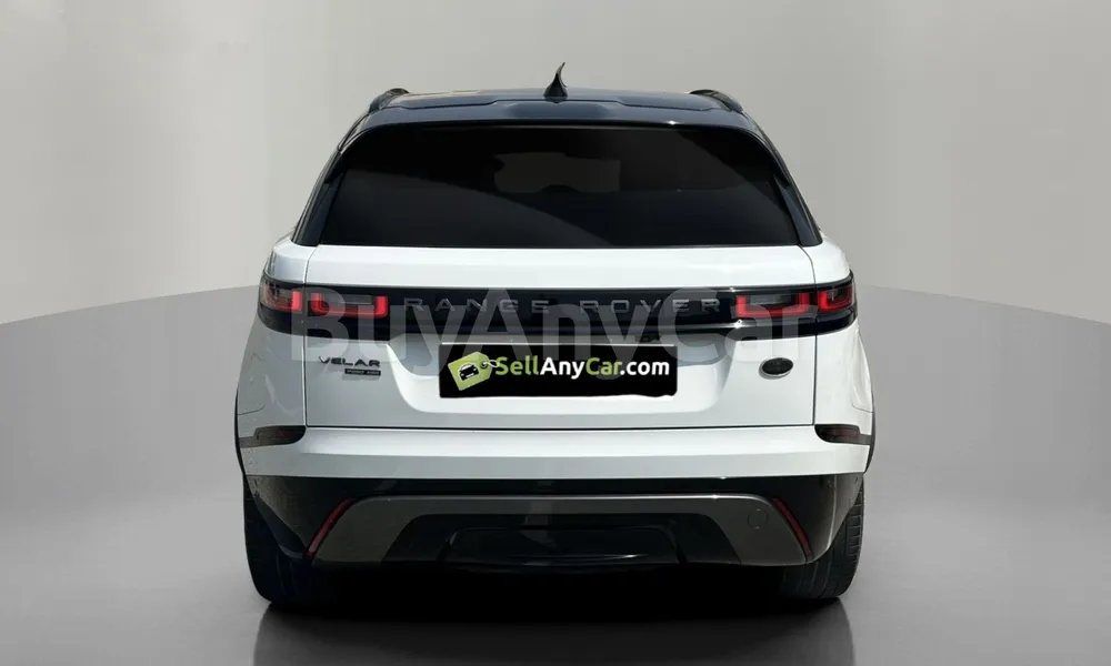 Vehicle photo 2