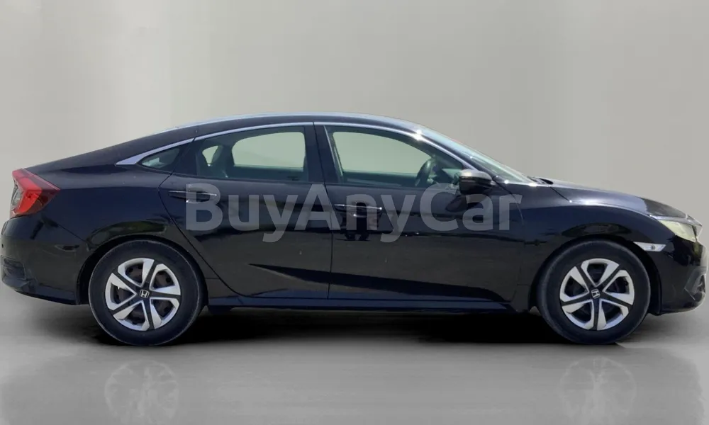 Vehicle photo 3