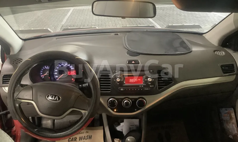 Vehicle photo 9