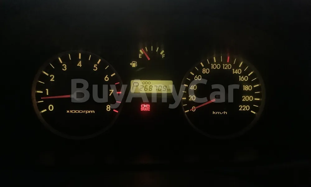 Vehicle photo 6
