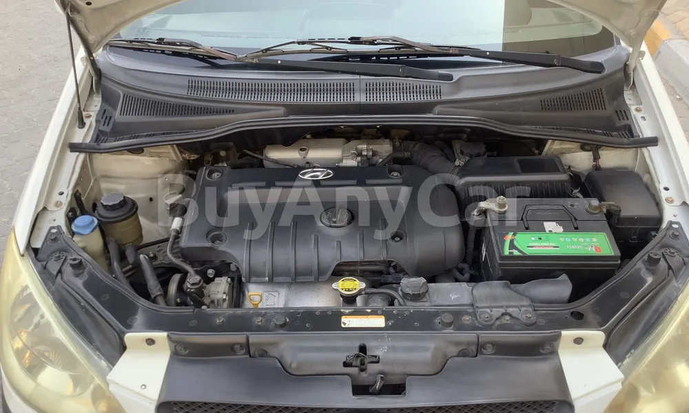 Vehicle photo 7