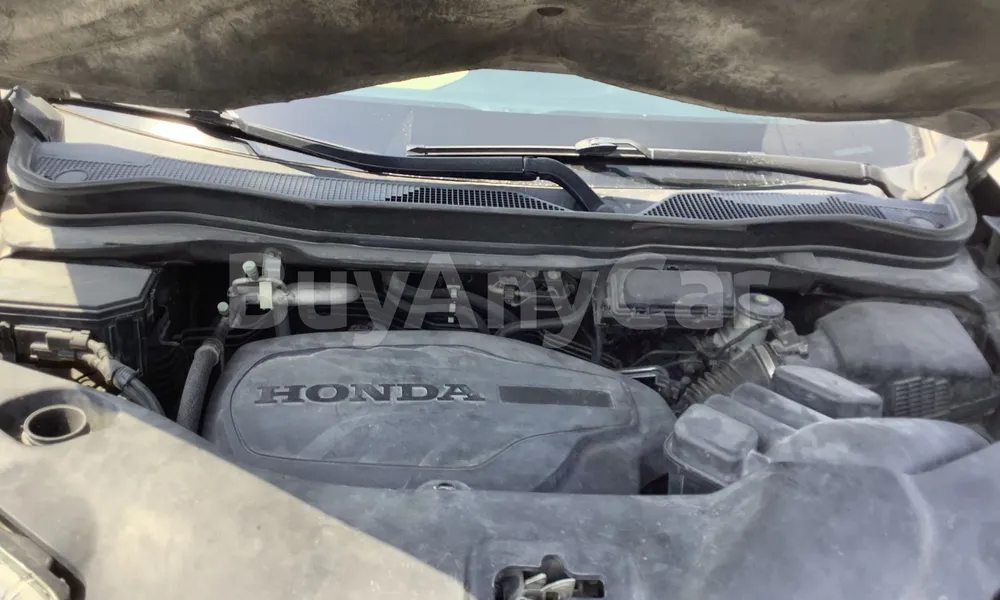 Vehicle photo 8