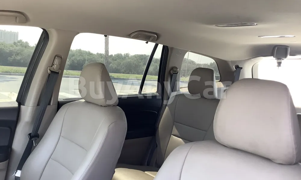 Vehicle photo 10