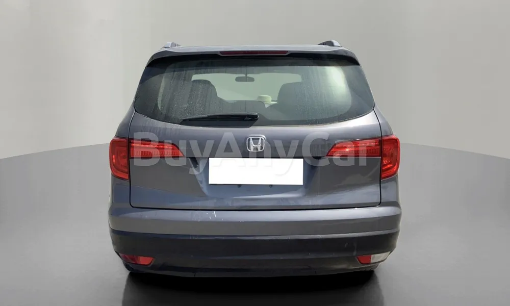 Vehicle photo 4