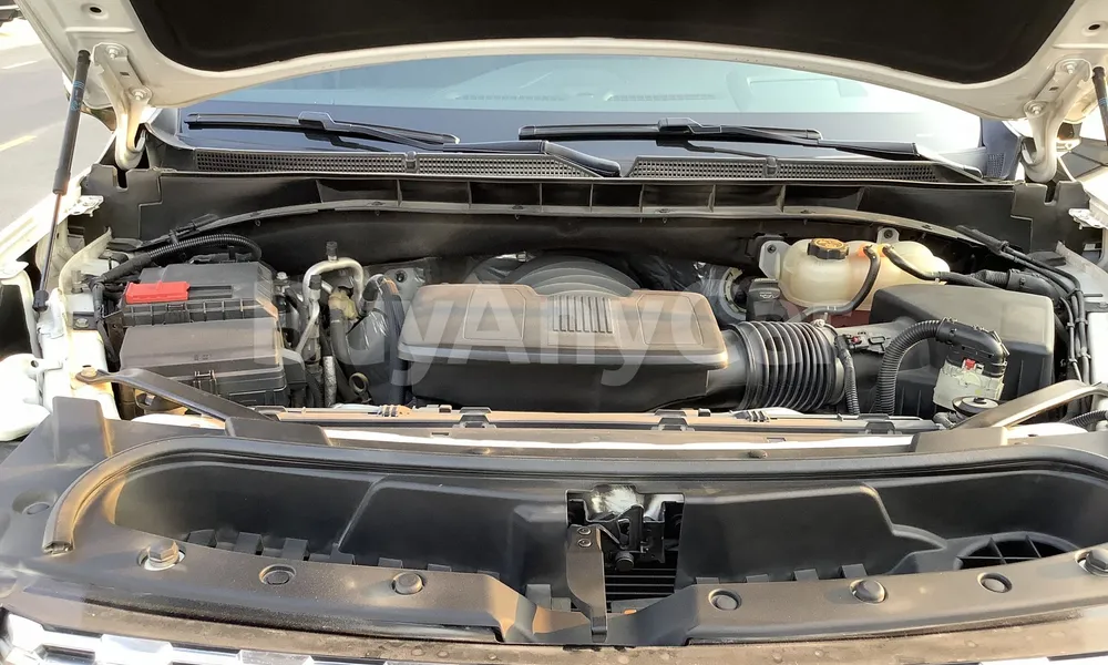 Vehicle photo 6