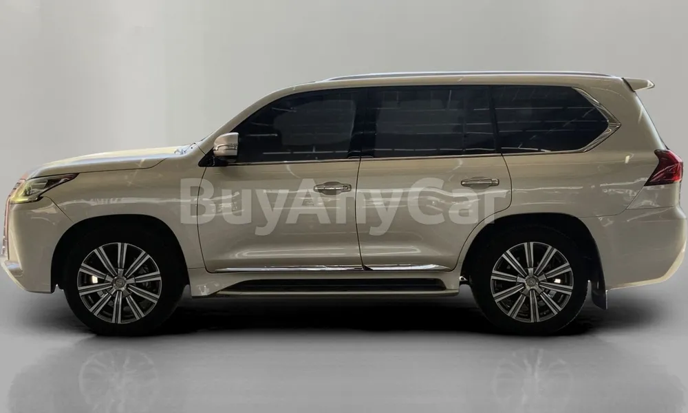 Vehicle photo 4