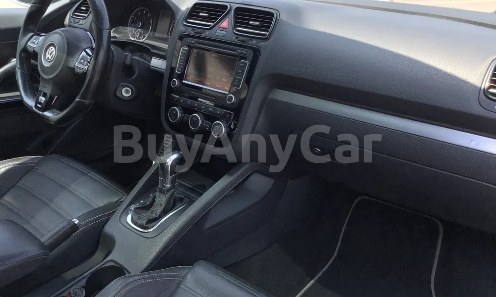 Vehicle photo 9
