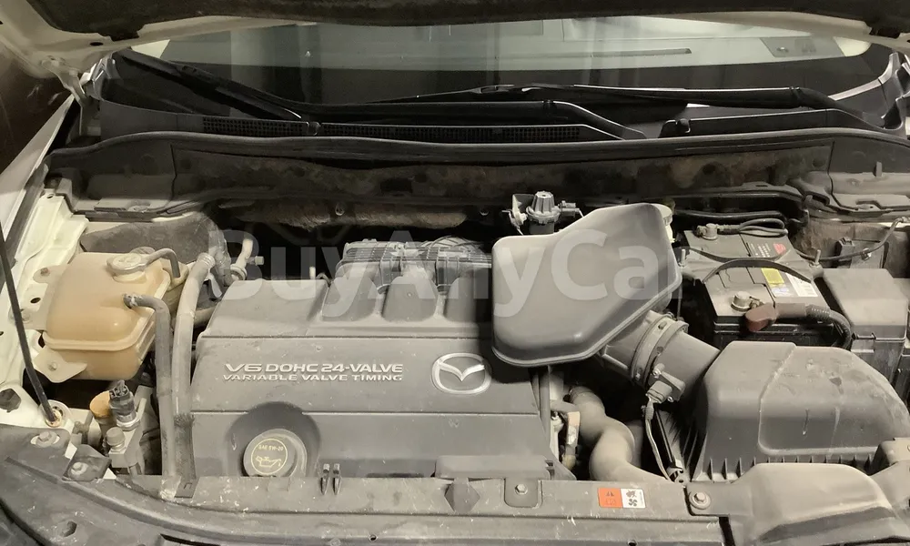 Vehicle photo 6