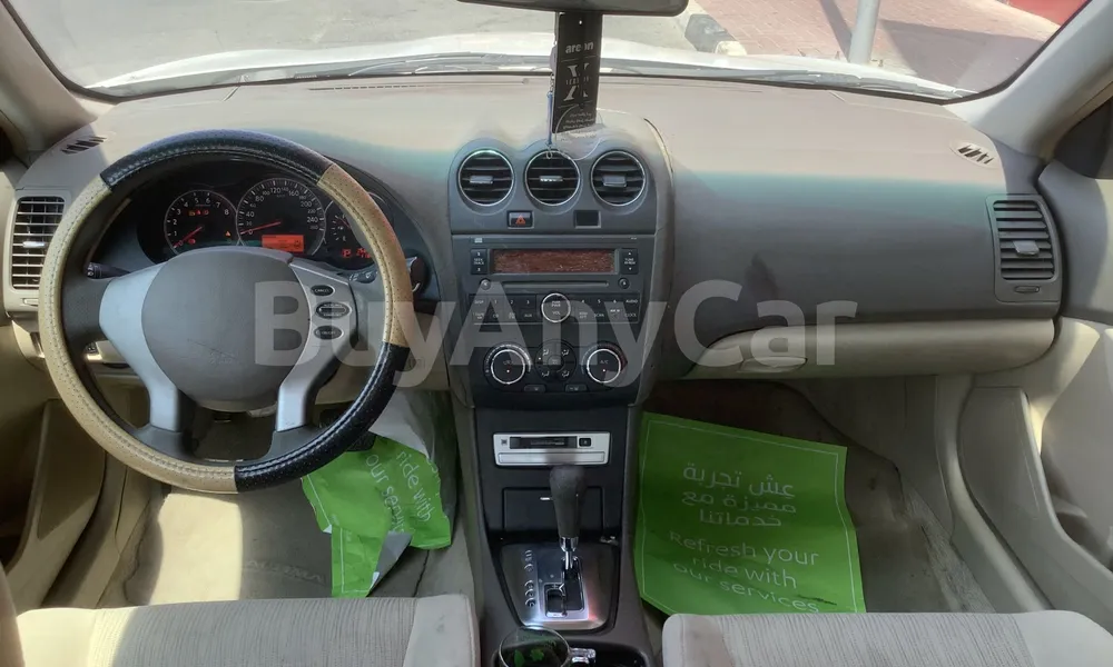 Vehicle photo 10