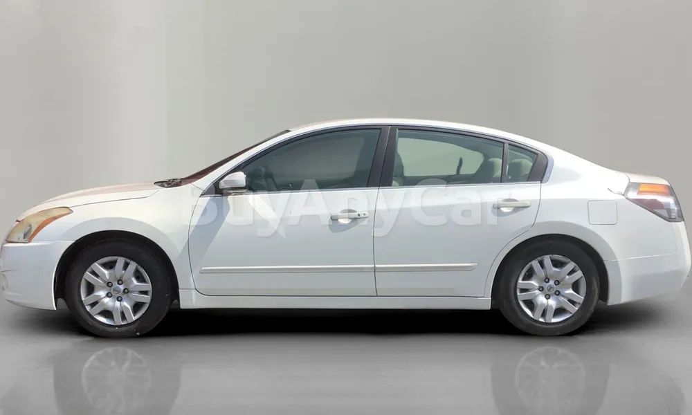 Vehicle photo 7