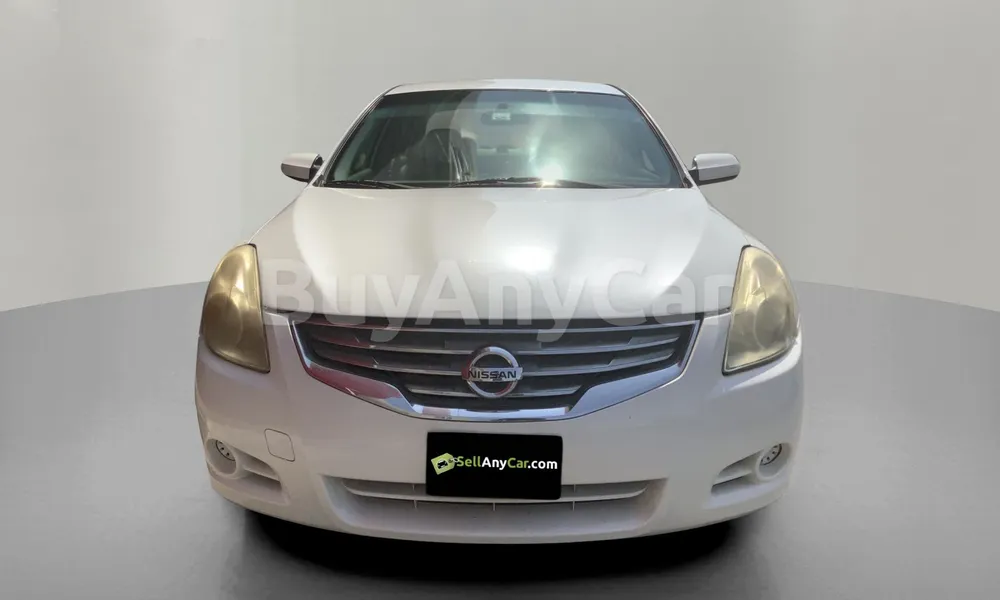 Vehicle photo 2