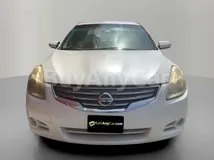 Nissan Altima 2010