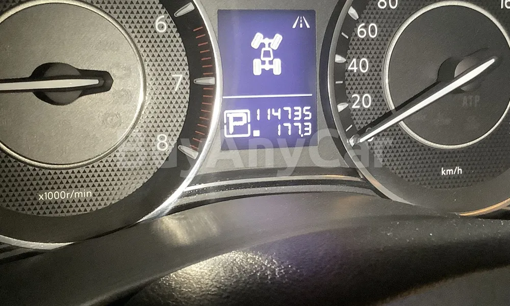 Vehicle photo 7