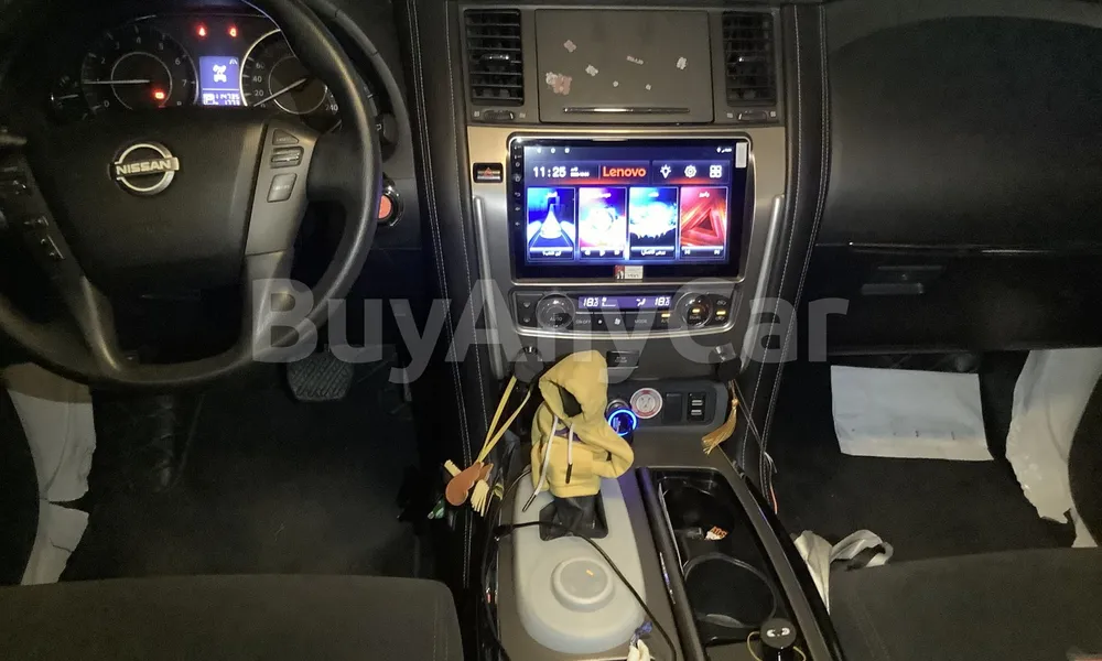 Vehicle photo 9