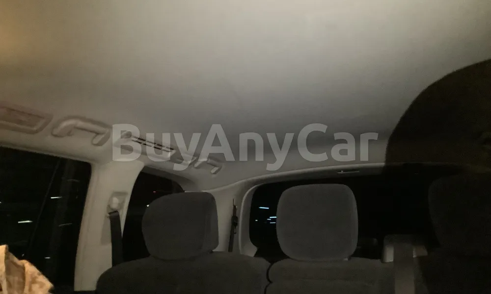 Vehicle photo 8