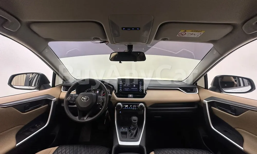 Vehicle photo 8
