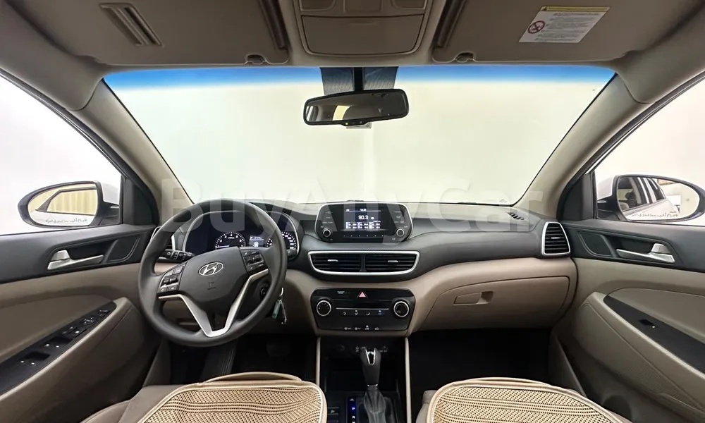 Vehicle photo 5