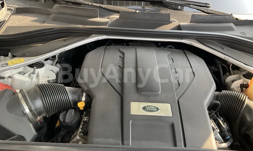 Vehicle photo 6