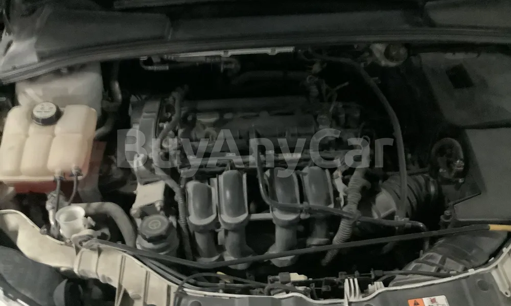 Vehicle photo 6