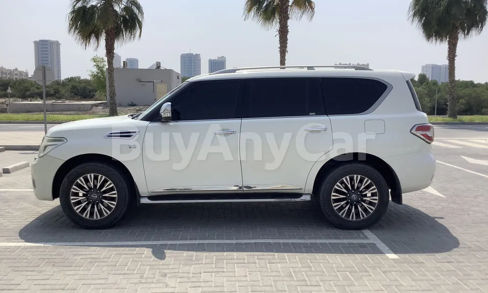 Vehicle photo 4