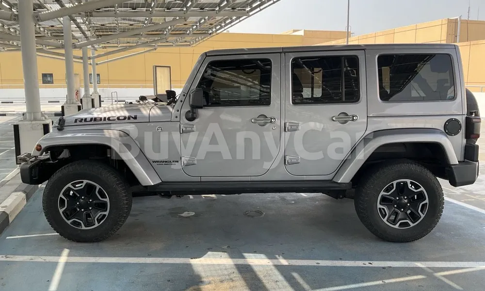 Vehicle photo 4