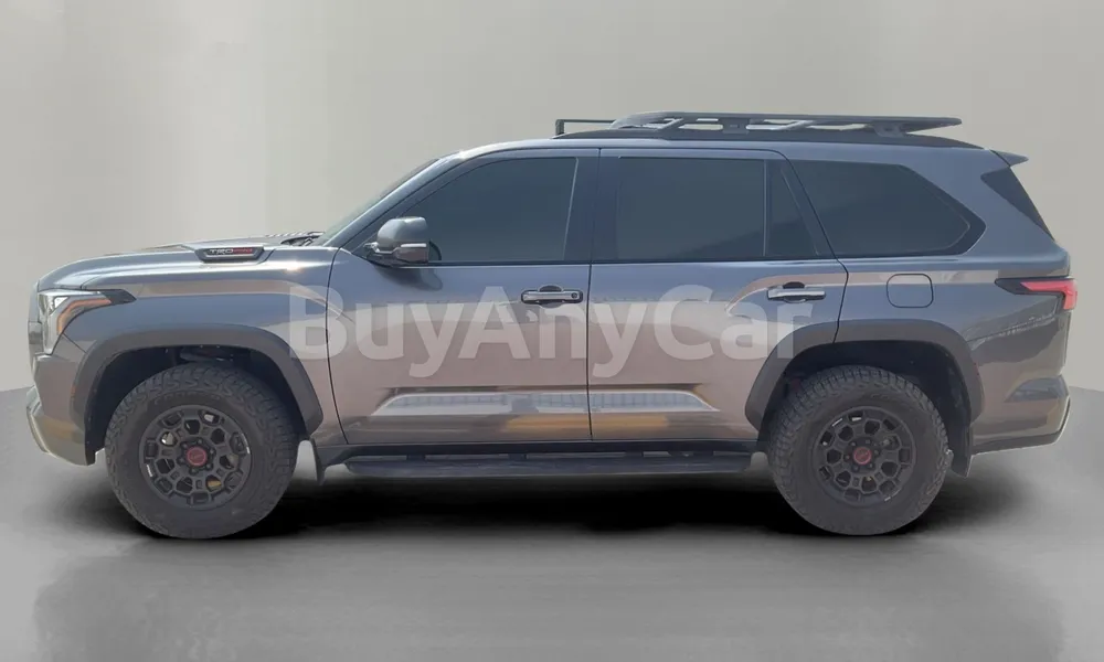Vehicle photo 4