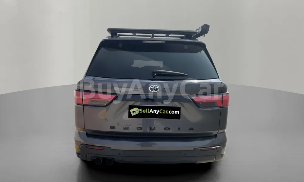 Vehicle photo 2