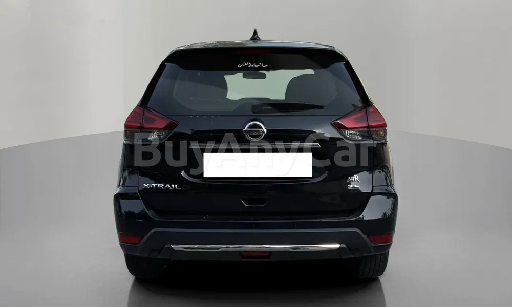 Vehicle photo 2