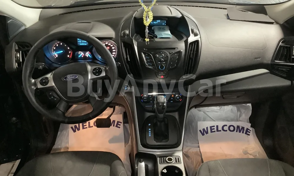 Vehicle photo 8