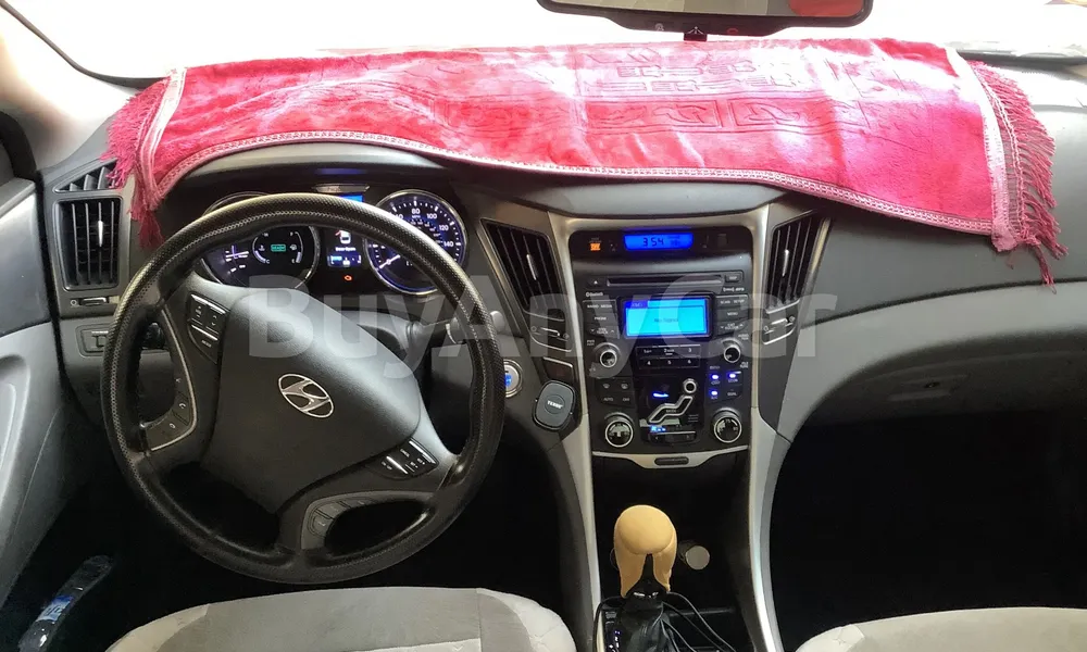 Vehicle photo 7