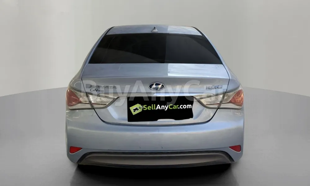 Vehicle photo 2