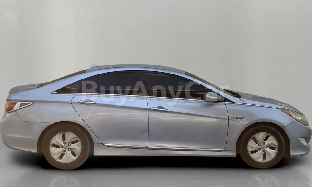 Vehicle photo 3