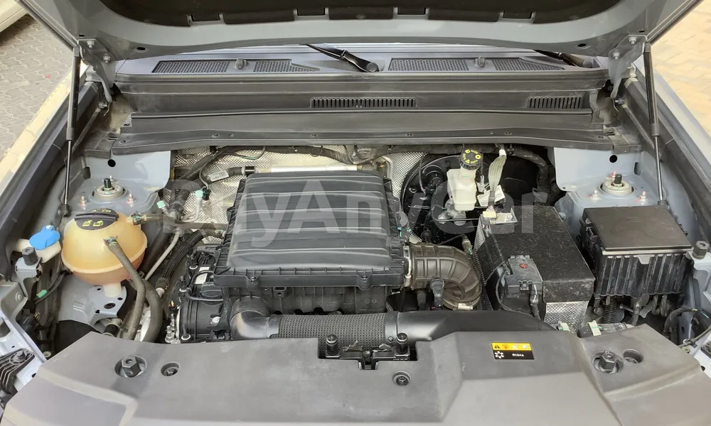 Vehicle photo 6