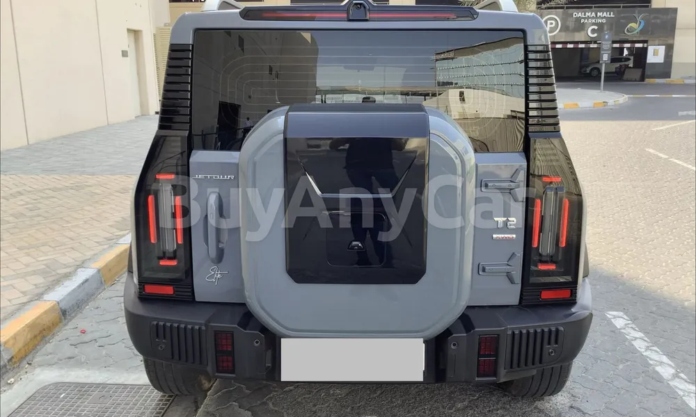 Vehicle photo 2