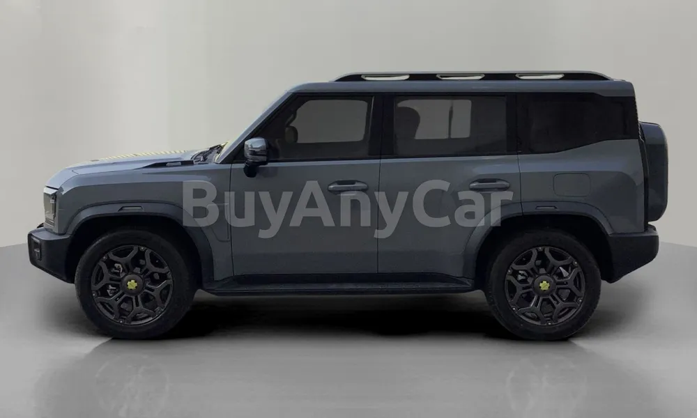Vehicle photo 4