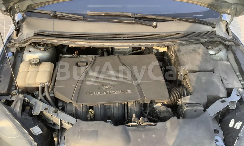 Vehicle photo 6