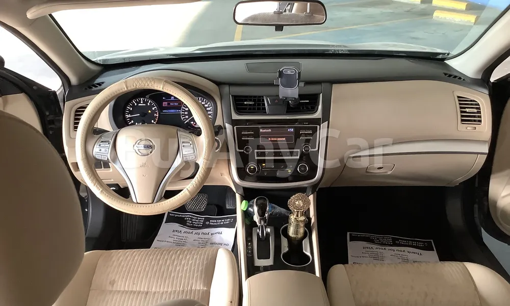Vehicle photo 8