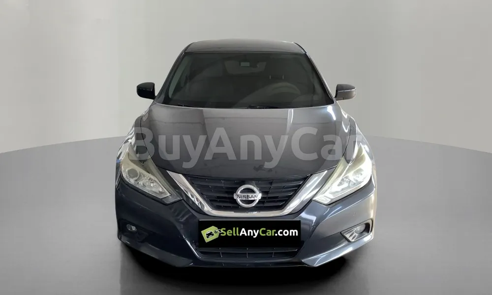 Vehicle photo 1